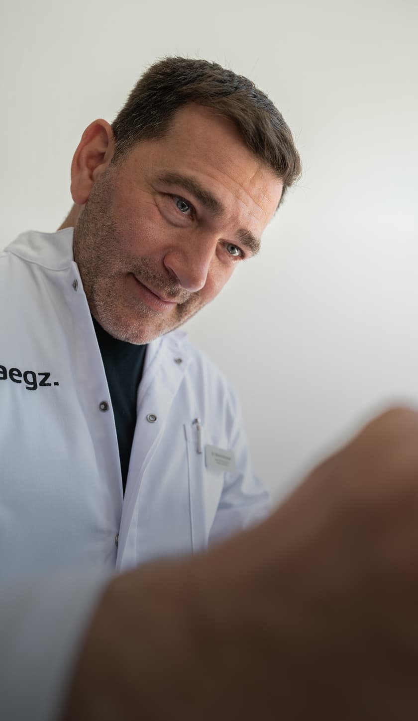 Dr. (UB) Nikola Krizmanic